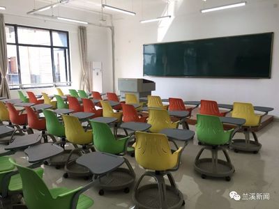 假期不“打烊” 行知學(xué)院里的別樣國(guó)慶